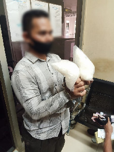 Tujuan Jakarta, Kurir Sabu Tertangkap Basah di Bandara SIM