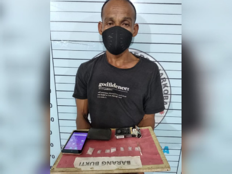 Pria Aceh Utara Diciduk Polisi Saat Main Judi Online, Bawa 7 Paket Sabu