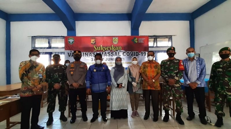 Aminullah Bersama Kapolresta Banda Aceh, Kunjungi  SMPN 9 dan SMPN 4 Tinjau Kegiatan Vaksinasi Massal