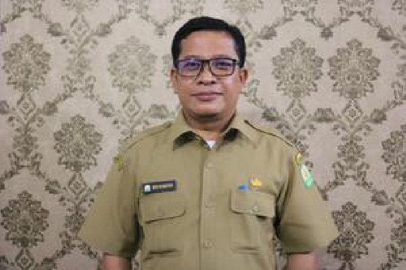 Sekretaris Dinsos Aceh: Tetap Taat Protkes Saat Sedang Mengantri Bansos
