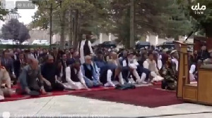 Hujan Roket di Afghanistan saat Presiden Salat Idul Adha