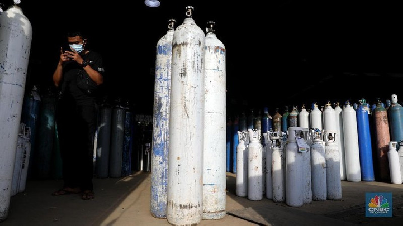 Indonesia Impor Alat Suplai Oksigen hingga Ventilator dari Singapura