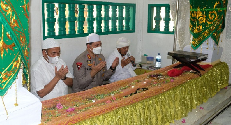 Kapolda Aceh Ziarah ke Makam Ulama dan Pahlawan di Kota Banda Aceh