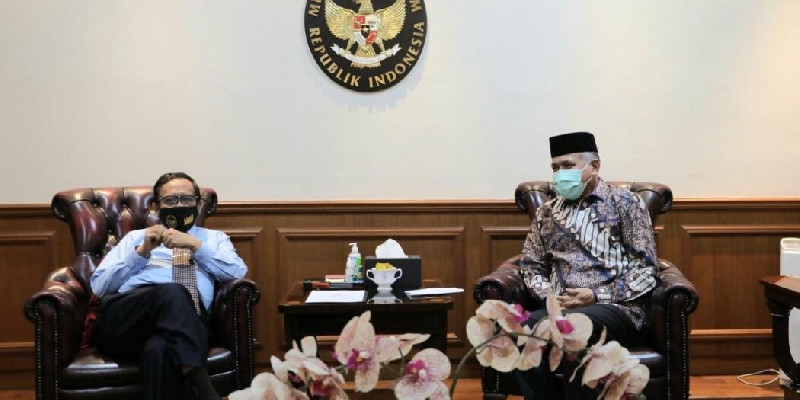 Gubernur Jumpai Menkopolhukam, Minta Perjuangkan Perpanjangan Otsus Aceh