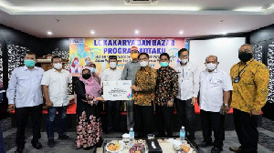 PLN UIW Aceh Beri Bantuan TJSL Untuk UMKM Sambal Goreng