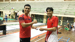 Atlet Anggar KONI Aceh Terima Bantuan Dari Irjen Pol Wahyu Widada