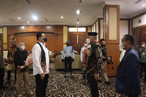 Gubernur Nova Bersama Forkopimda Sambut Kapolda Aceh di Bandara SIM