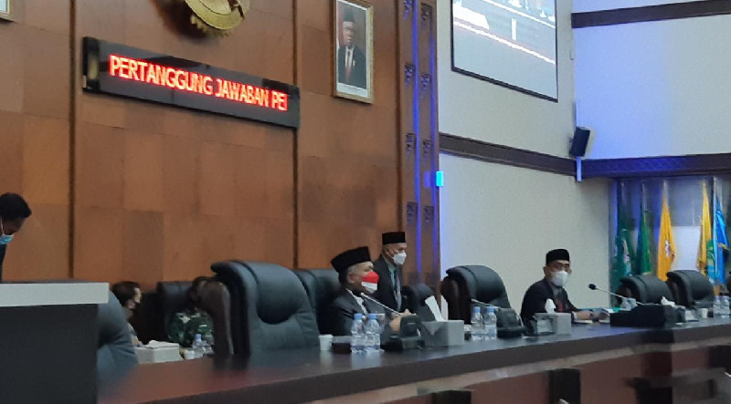 Gubernur Aceh Hadiri Rapat Paripurna Raqan LKPJ 2020
