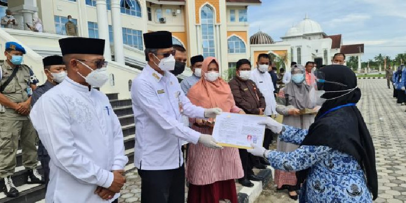 163 ASN Aceh Utara Terima SK Kenaikan Pangkat dan Pensiun