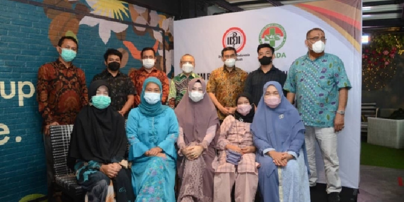 Presiden Jokowi Beri Tanda Jasa dan Tanda Kehormatan Kepada Empat Dokter Aceh
