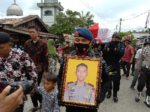 Gugur di Papua, Bharada Muhammad Kurniadi Dimakamkan di TMP Johar