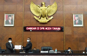 Pemerintah Aceh Terima Dokumen Aspirasi Masyarakat Hasil Reses II Anggota DPRA