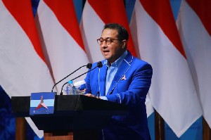 Disaksikan Puluhan Ribu Kader, Demokrat Anugrahkan Penghargaan untuk 35 Senior Partai