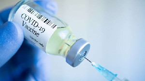 Meski Hari Libur, Muspika Labuhan Haji Tengah Tetap Buka Layanan Vaksin