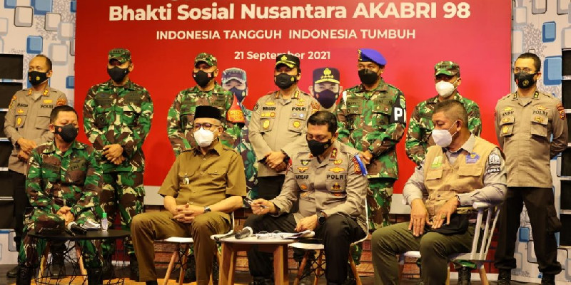 Gubernur Aceh Hadiri Serbuan Vaksinasi Massal dan Baksos Nusantara Akabri 98