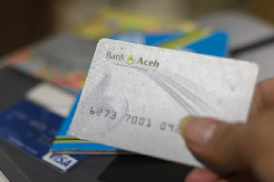 BAS Himbau Masyarakat Beralih ke Kartu ATM Chip Sebelum 31 Oktober