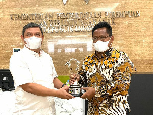 Pemko Banda Aceh Terima Dua Penghargaan dari Menteri PPPA-RI