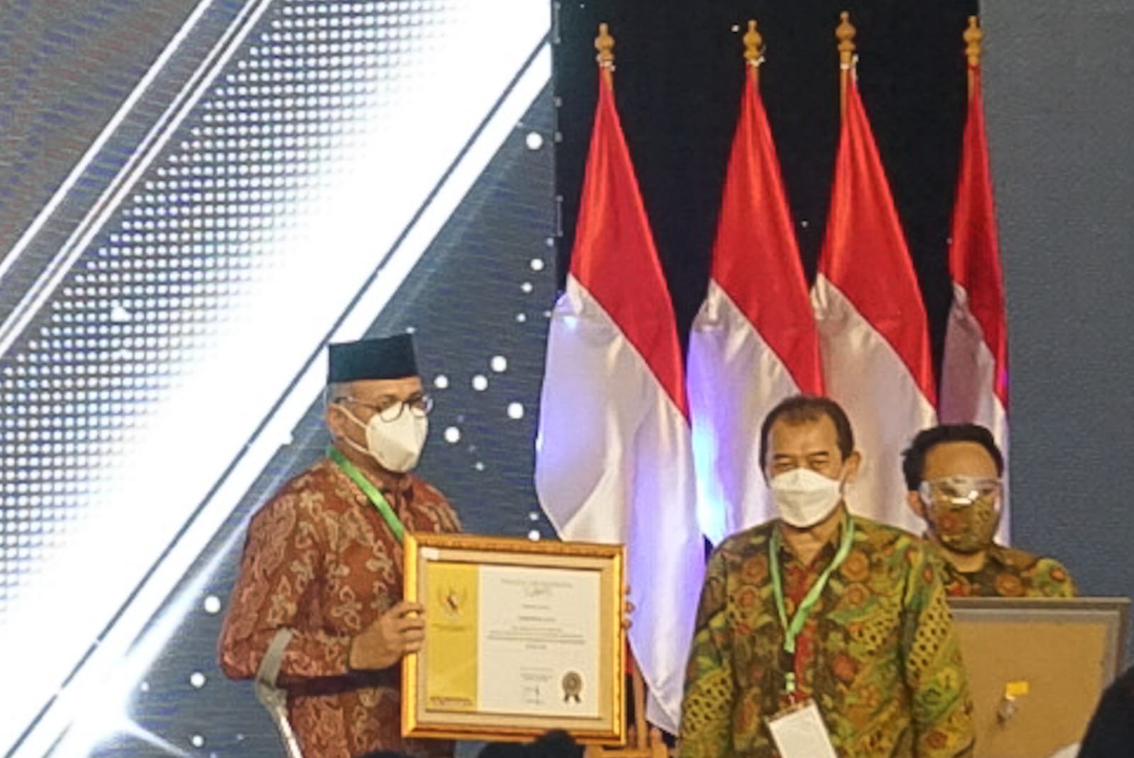 Gubernur Aceh Raih Piagam Penghargaan Anugerah Paramakarya 2021