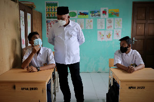 Tinjau SLB Bireuen, Sekda Aceh Apresiasi Kegigihan Guru