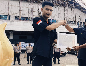 Gencar Mengkritik, Angkatan Pemuda Peduli Aceh Terima Penghargaan di DPR Aceh