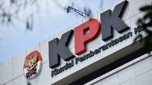 KPK Tetapkan 2 Tersangka Suap dan Gratifikasi  Pajak 2016 dan 2017