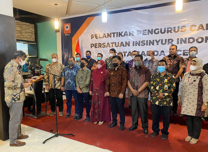 Rektor USK Lantik Pengurus Cabang PII Banda Aceh