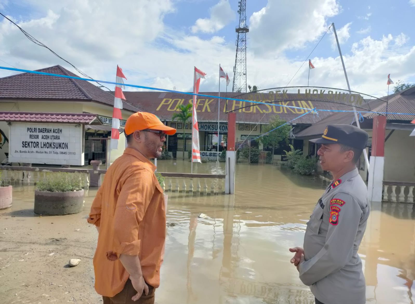Nasir Djamil Kunjungi Kawasan Banjir Pastikan Situasi Kondusif dan Salurkan Bantuan