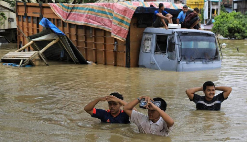 Gubernur Aceh Terus Pantau Situasi Banjir Yang Ada di Aceh