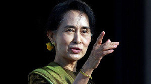 Aung San Suu Kyi Kembali Dipenjara 4 Tahun