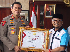 JSI Berikan Penghargaan Kinerja Kapolda Aceh Irjen. Pol. Ahmad Haydar