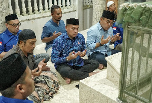 Tutup Agenda di Aceh selatan, Muslim Berziarah ke Makam Ulama Abu Syeikh Bakongan