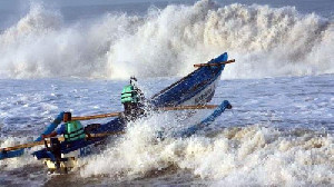 Waspada Gelombang Tinggi di Perairan Aceh Hingga Laut Banda