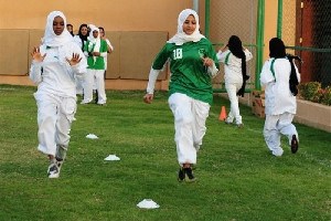 Perdana, Arab Saudi Sukses Gelar Turnamen Sepak Bola Perempuan