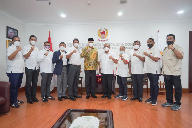Gubernur Nova Serahkan Usulan Rancana Pembangunan Venue PON Aceh-Sumut 2024