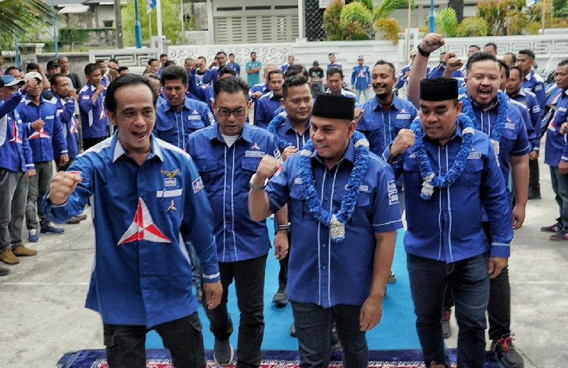 Pekikan Hidup Demokrat! AHY! TRH! Muslim! Sambut Kedatangan Ketua PD Aceh di Abdya
