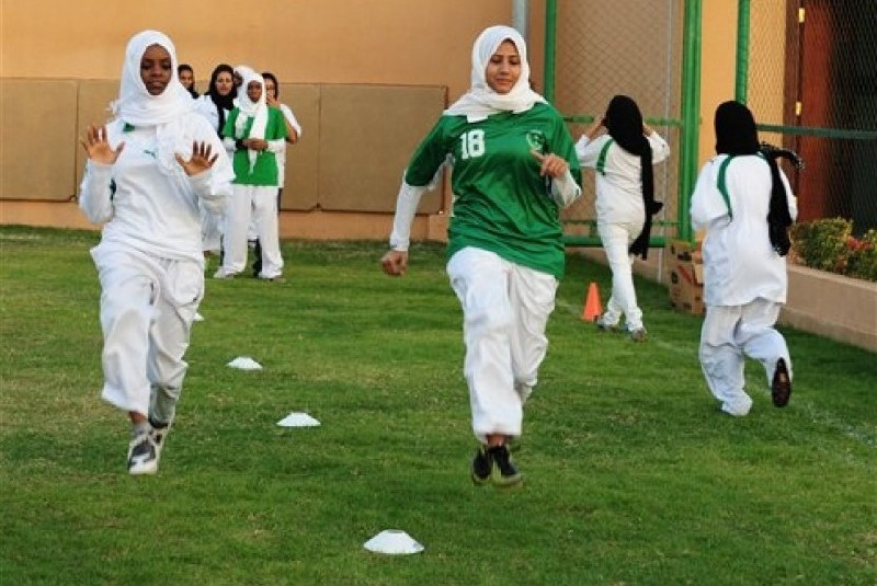 Perdana, Arab Saudi Sukses Gelar Turnamen Sepak Bola Perempuan