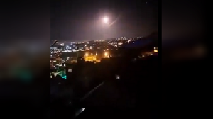 Pertahanan Udara Suriah Rontokkan Rudal Israel di Langit Damaskus