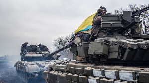 Ledakan Bom Guncang Ukraina Timur, Perang Skala Penuh di Depan Mata