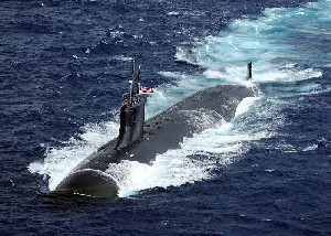 Memanas, Kapal Perang Rusia Mulai "Bentrok" dengan Kapal Selam Nuklir AS