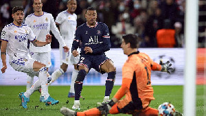 PSG Bungkam Real Madrid, Mbappe Diminta Pikir-Pikir Lagi untuk Pindah