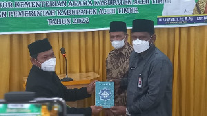 Kemenag Aceh Timur Terima 3000 Wakaf Mushaf Al-quran dari Yayasan AKU
