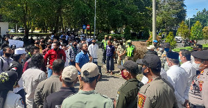 Massa Aksi Bela Agama Jilid II Minta Bupati Mursil Tolak SE Menag
