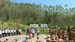 Hadiri Undangan Presiden, Nova Bawa Tanah Iskandar Muda dan Air MRB ke IKN