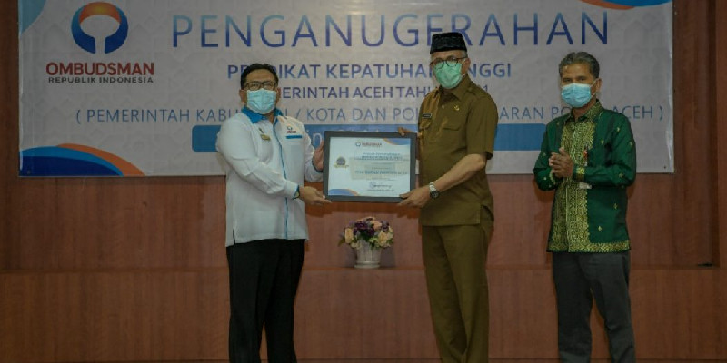 Pelayanan Publik Masuk Kategori Zona Hijau, Pemerintah Aceh Raih Penghargaan dari Ombudsman