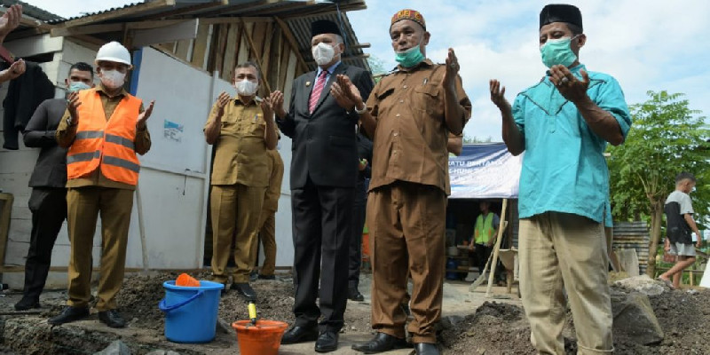 Gubernur Aceh Letakkan Batu Pertama Pembangunan Rumah Duafa 2022