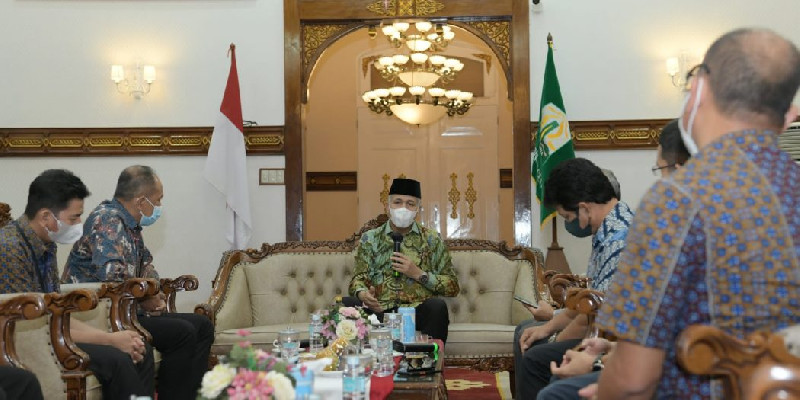 Terima Kunjungan GM PLN Aceh, Gubernur Nova: Keandalan Listrik Diuji Saat Ramadhan