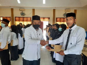 Kemenag Nagan Raya Serahkan SK PPPK Sebanyak 26 Orang