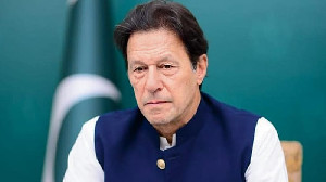 Mosi Tidak Percayanya Dibatalkan, PM Pakistan Imran Khan Serukan Pemilihan Awal