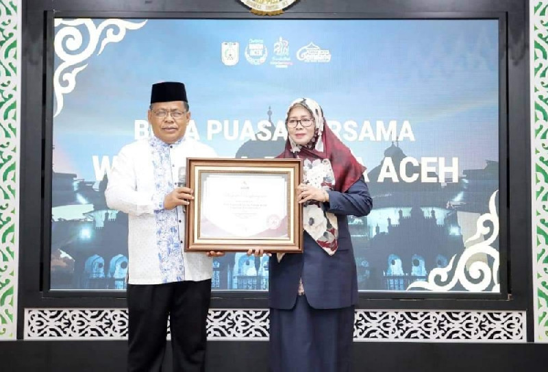 Disdukcapil Banda Aceh Raih Penghargaan Level Nasional dari KemenPANRB