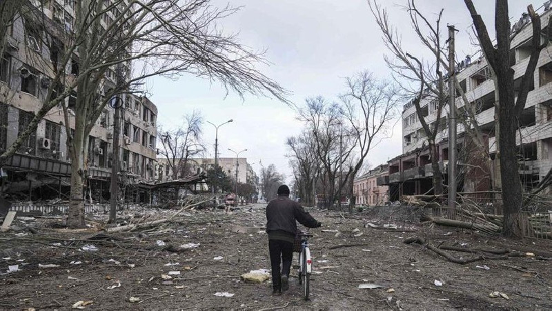 Rusia Ultimatum Pasukan Ukraina Menyerah di Mariupol